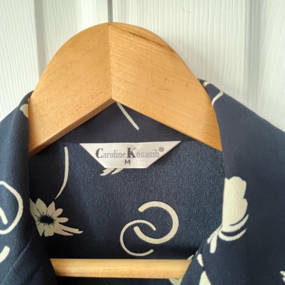 Caroline Kosasih blouse - Picture 2 of 3